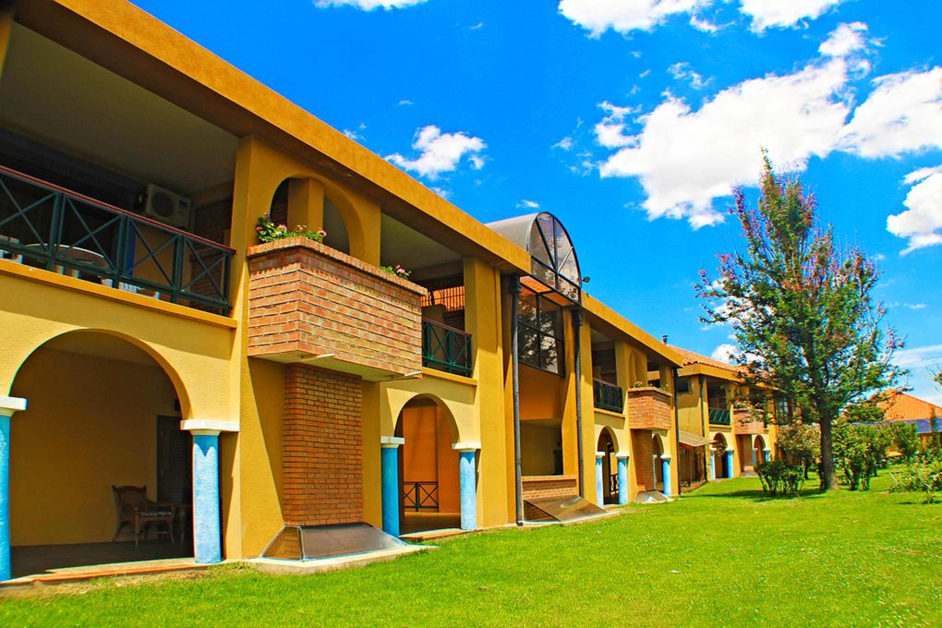 Hotel Los Parrales Tarija Exterior foto